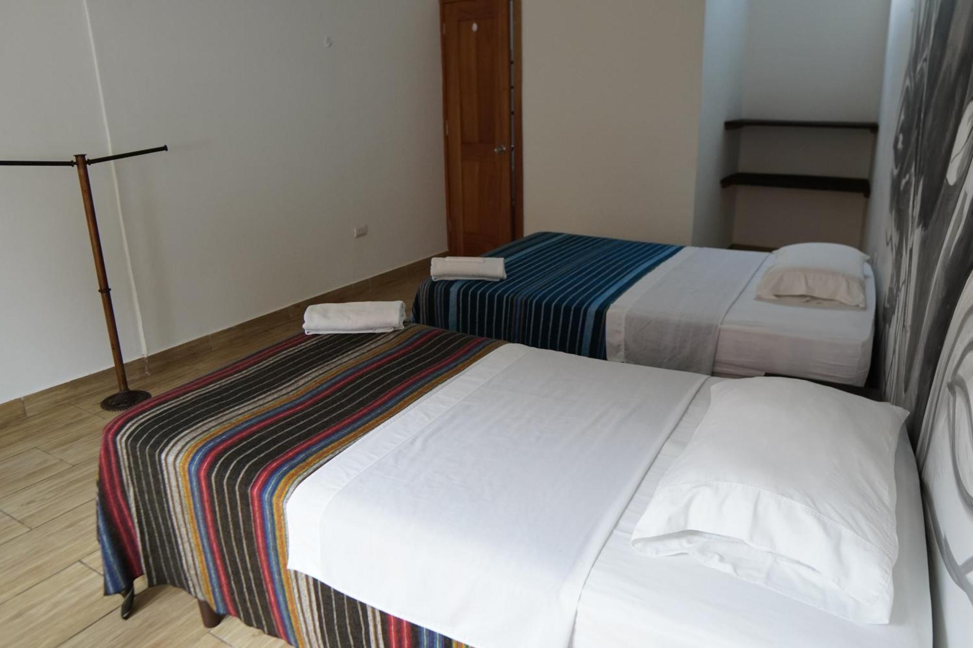 Galapagos Morning Glory Hostel Puerto Ayora  Luaran gambar