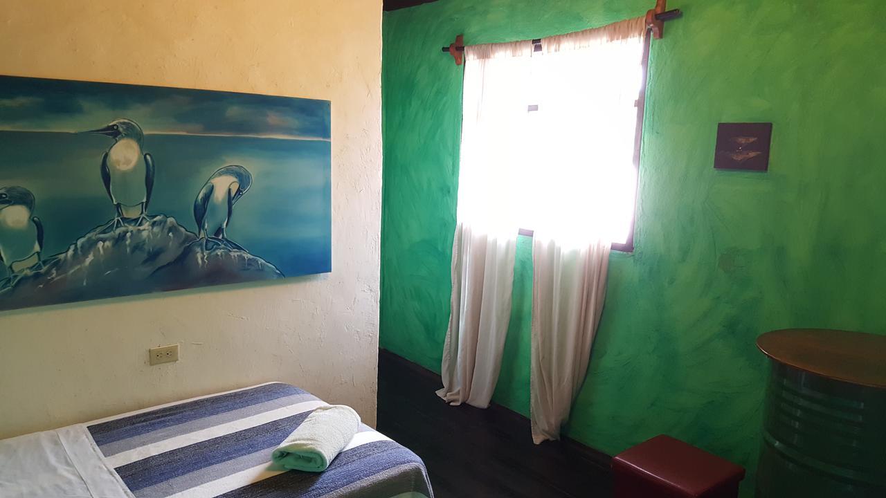 Galapagos Morning Glory Hostel Puerto Ayora  Luaran gambar